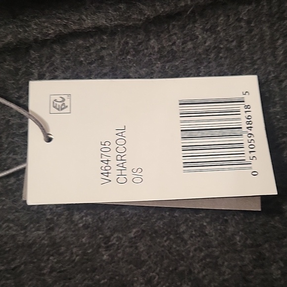 Fringe Poncho/Cape - Picture 4 of 6